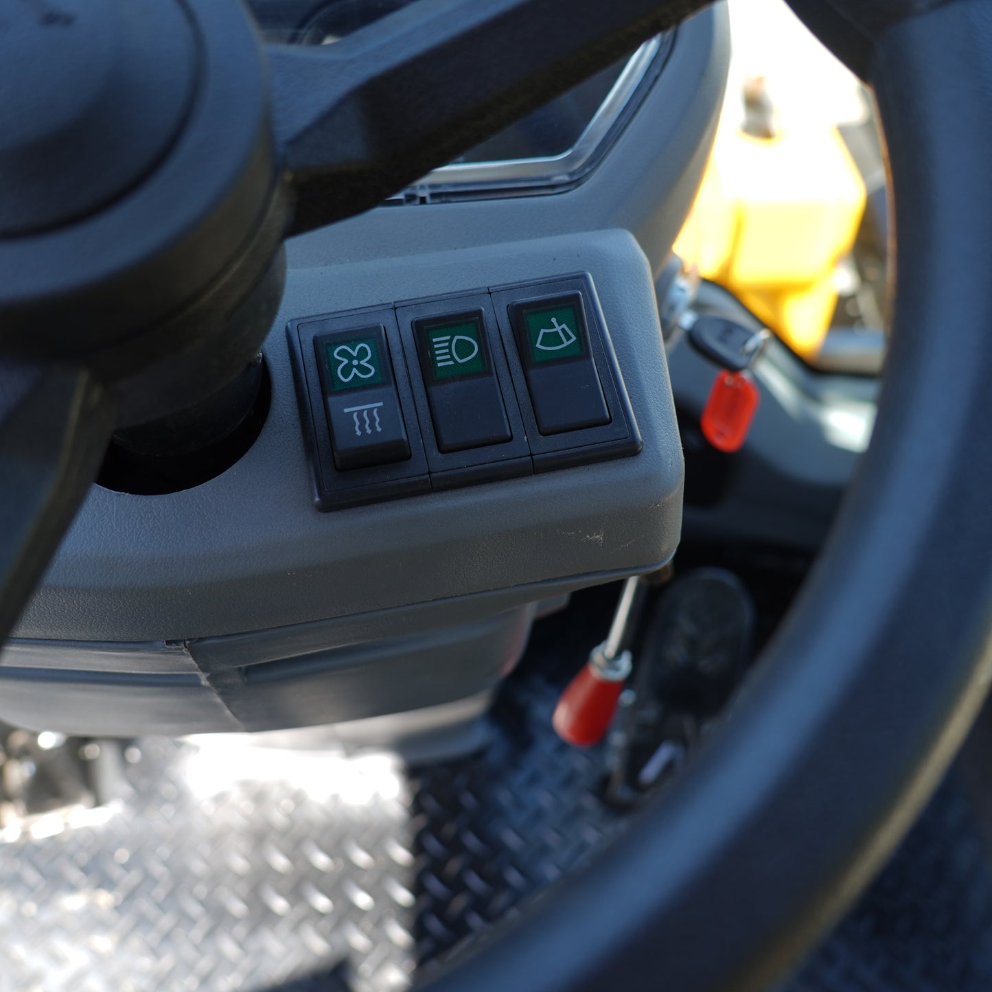 Grúa Horquilla 4x4 Carga 5000 Kg, 4m A/C Turbo