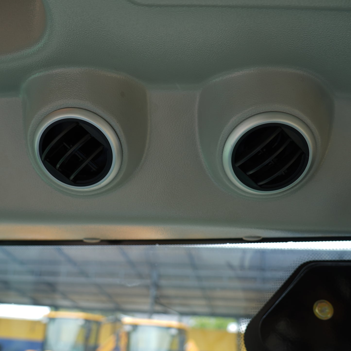 Tractor 4x4 Cabinado 70 HP Turbo A/C