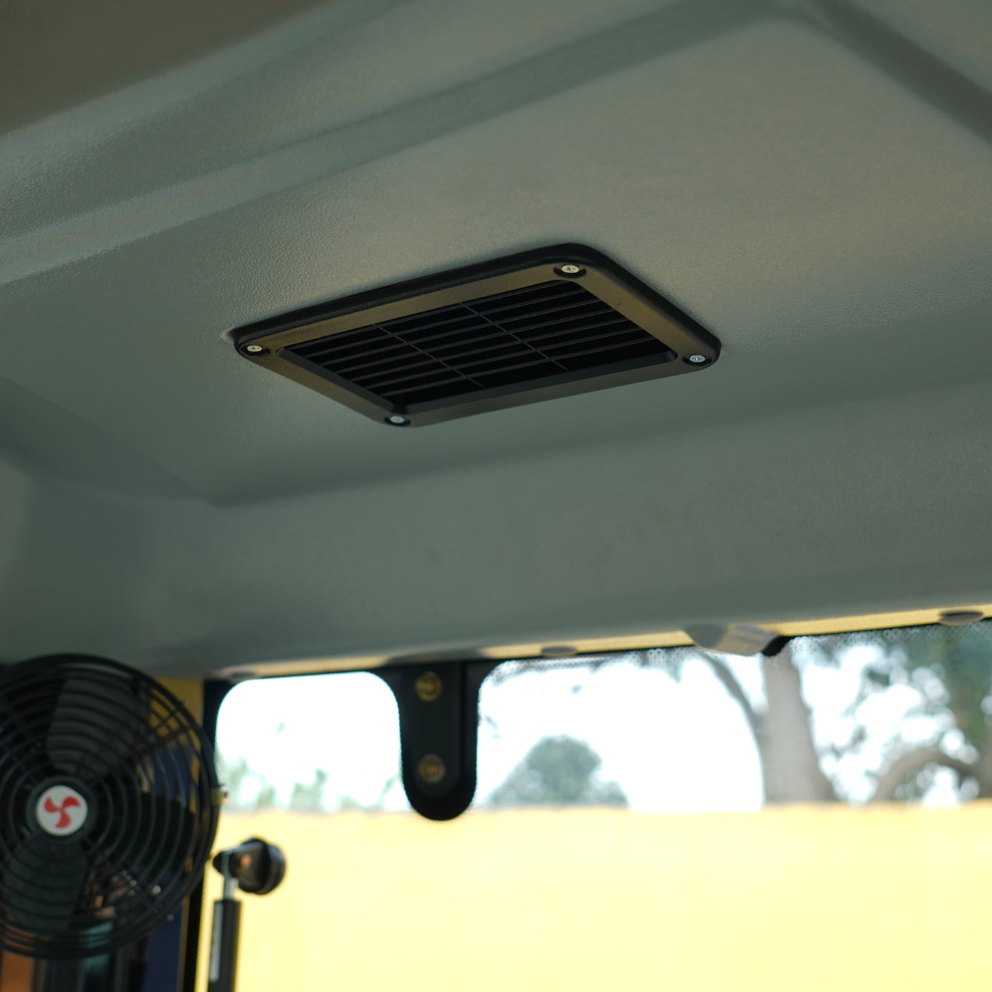 Tractor 4x4 Cabinado 70 HP Turbo A/C